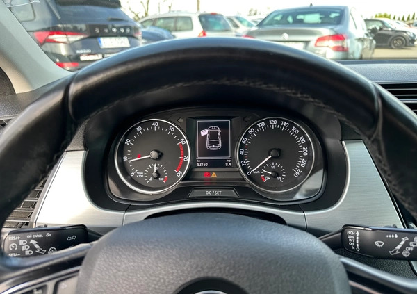 Skoda Fabia cena 33600 przebieg: 52000, rok produkcji 2017 z Działoszyn małe 596